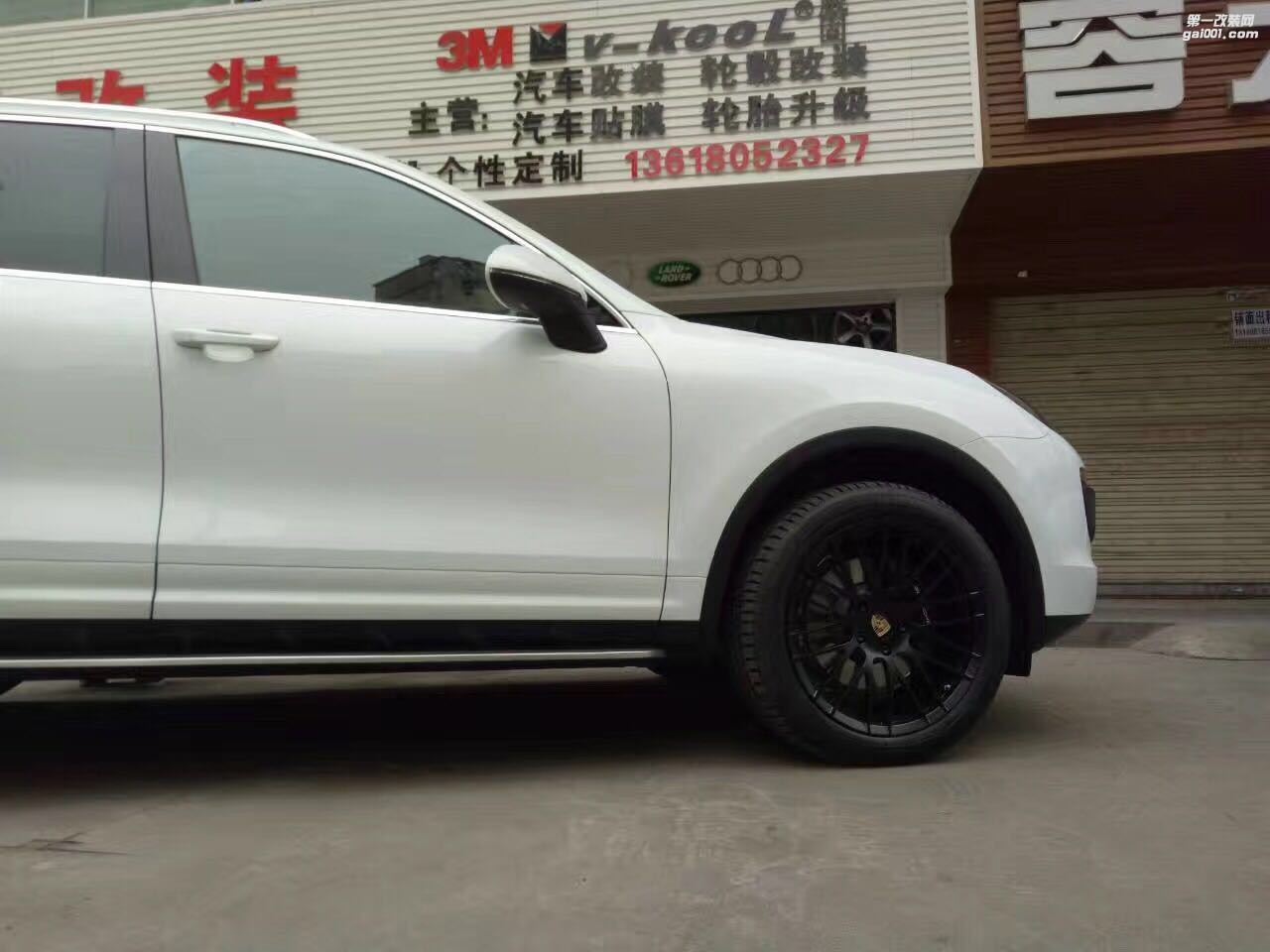 保時(shí)捷卡宴 升級(jí)20寸鍛造RS輪轂 成都紅駱駝案例