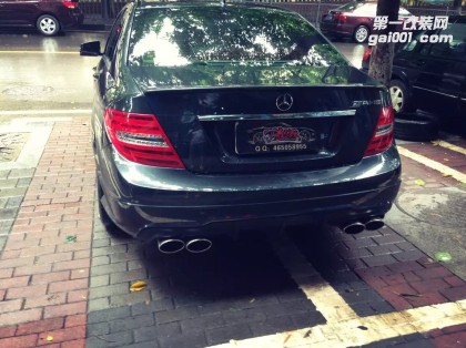 奔馳C200改C63外觀