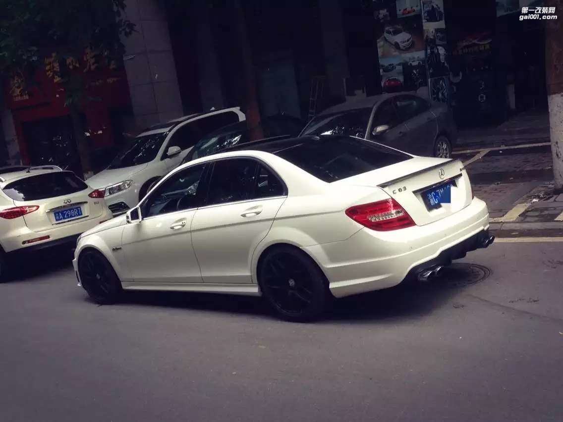 奔馳C260改C63