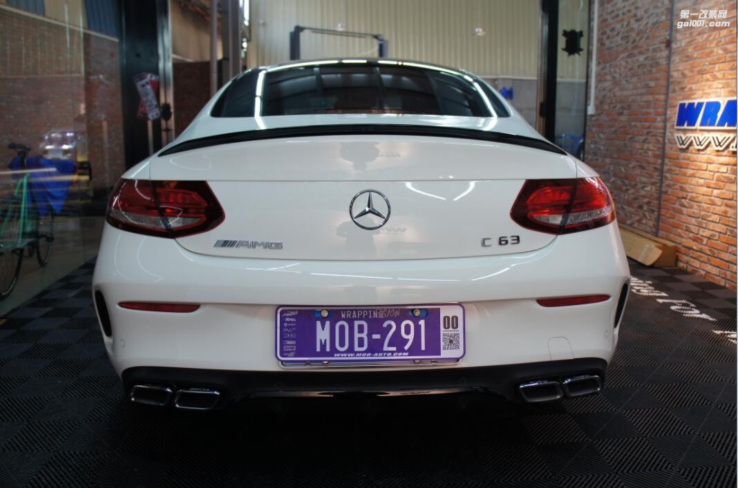 奔馳C63AMG 新車必備頂級透明保護膜（深圳廣州佛山車身改色貼膜）