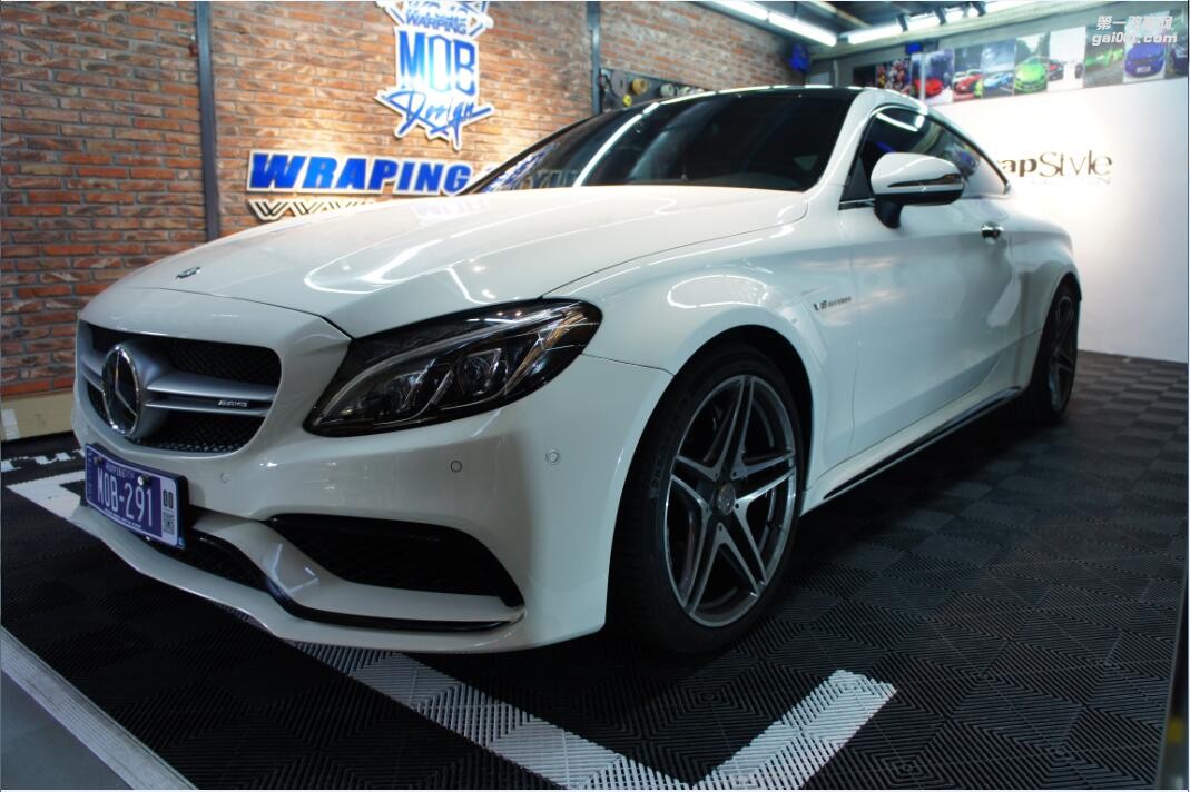 奔馳C63AMG 新車必備頂級透明保護膜（深圳廣州佛山車身改色貼膜）