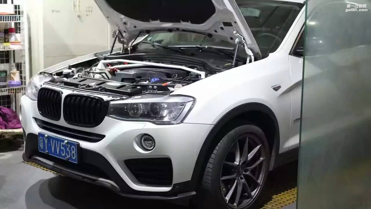 品牌:寶馬X4 xDrive20i