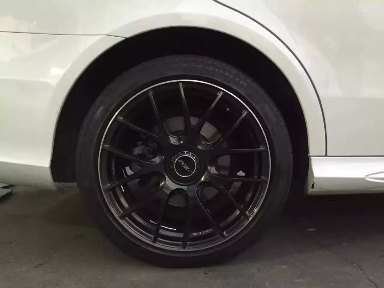奔馳，換 RAYS G27  完工！