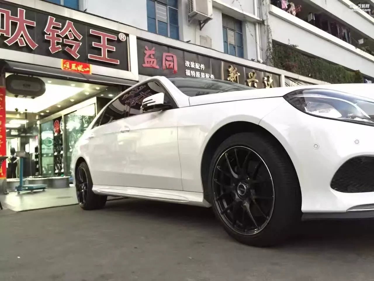 奔馳，換 RAYS G27  完工！
