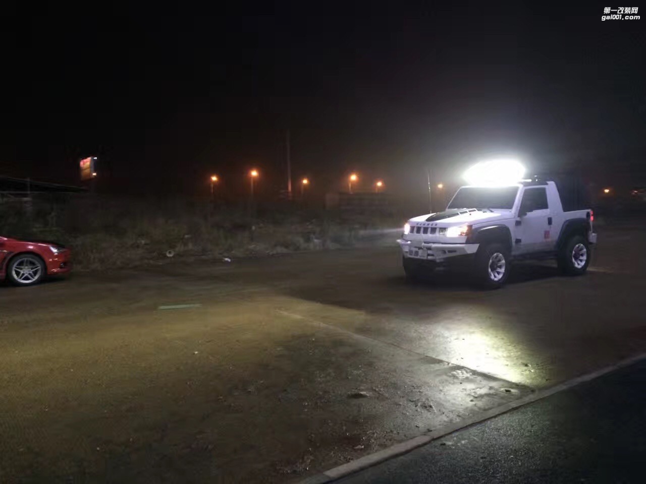 北京B40整車麥可貼亮光白