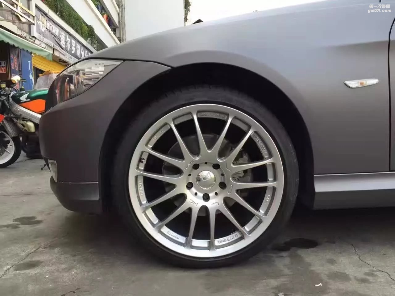 寶馬， 裝 RAYS  ME 完工！