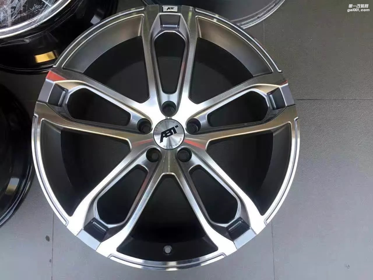 福特 ，換 20寸  ABT  完工！