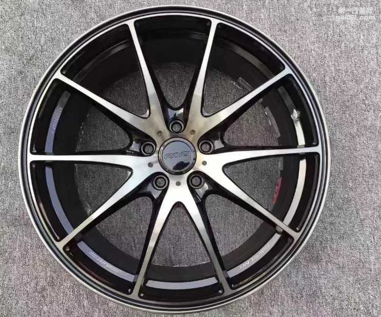奔馳， 裝 19寸 RAYS G25 完工