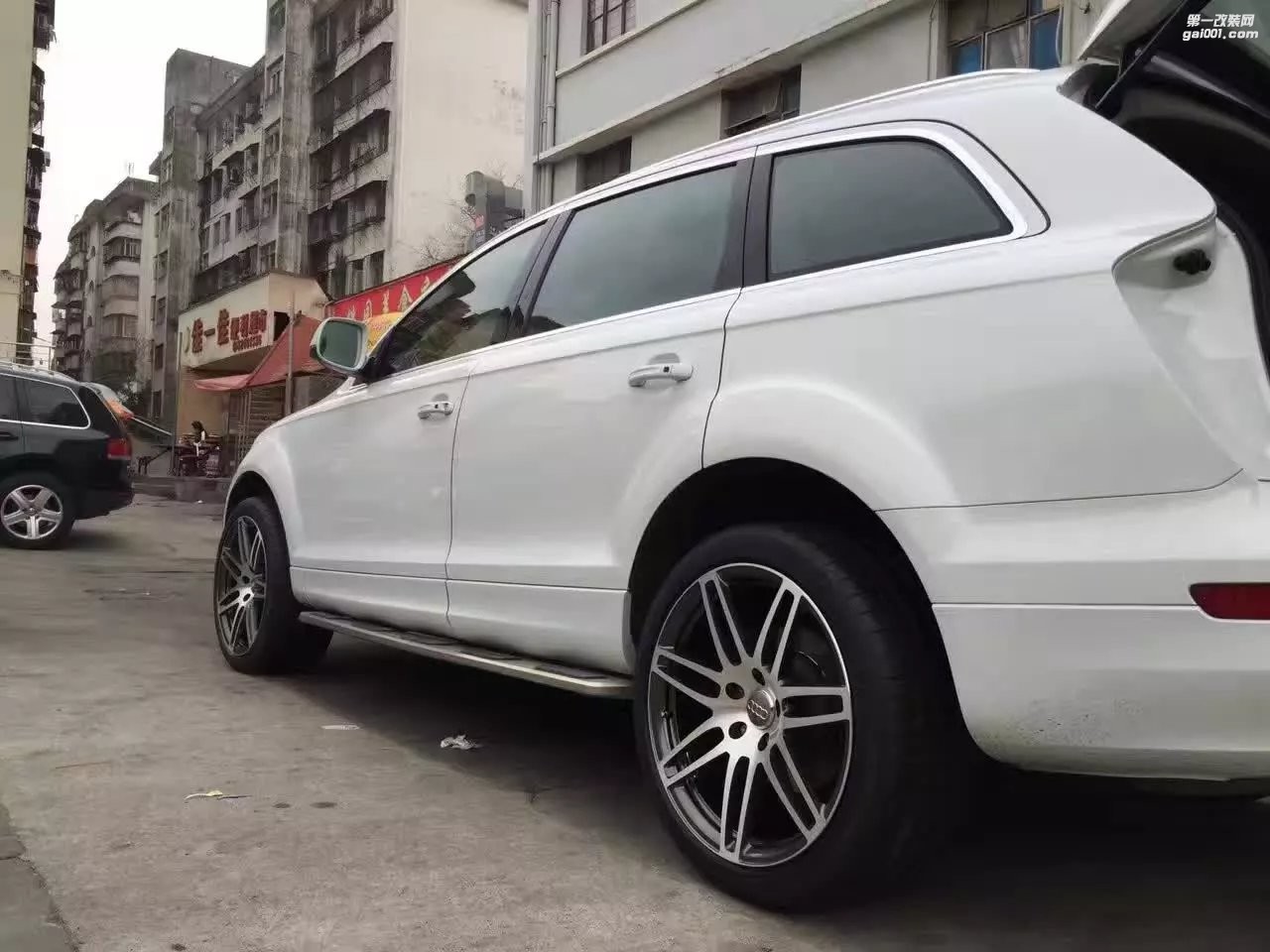 奧迪，換 原裝 21寸 鍛造 完工！