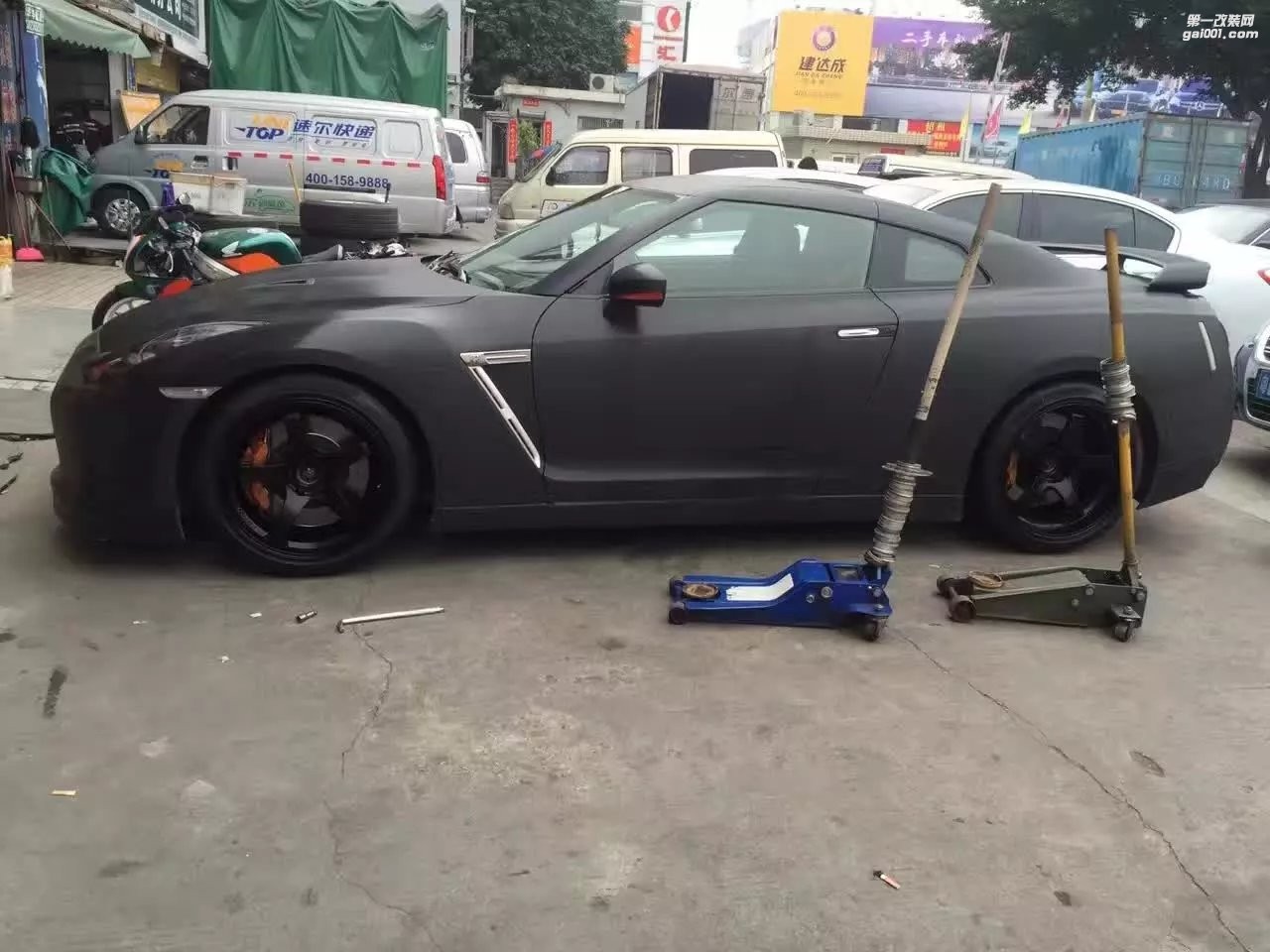 戰(zhàn)神 GTR ，換 20寸 橫濱 GT 完工！