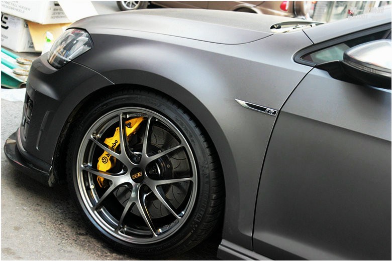 海亞：別人家的高爾夫 7R 換裝 BBS RI-A 18寸 新款DB色 搭配brebo GT6全原裝卡鉗