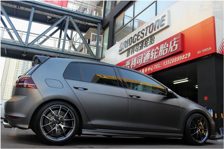 海亞：別人家的高爾夫 7R 換裝 BBS RI-A 18寸 新款DB色 搭配brebo GT6全原裝卡鉗