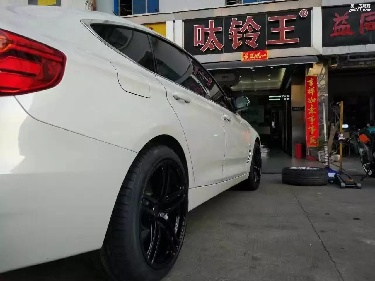 寶馬，換 Prodrive 19寸 完工！