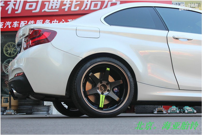 海亞：寶馬M235 寬體 搭配 RAYS TE37SL PB 限量版綠標(biāo) 19