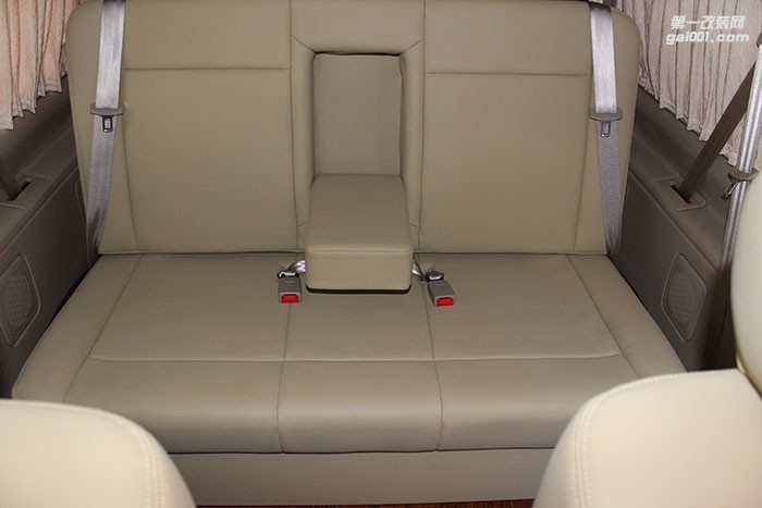 金杯閣瑞斯 商務(wù)車改裝價格?。?！