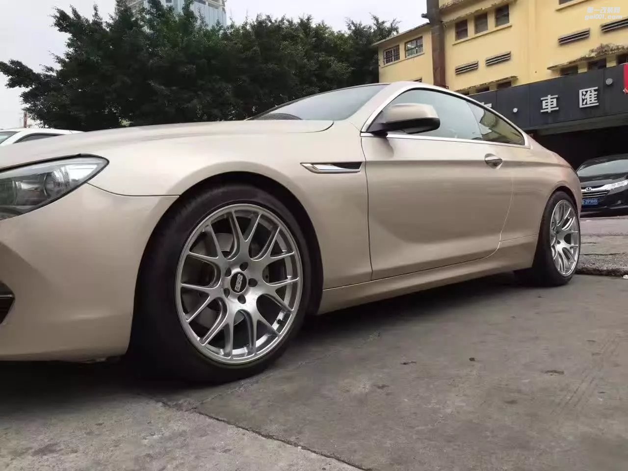 寶馬，換 德國  BBS  完工！