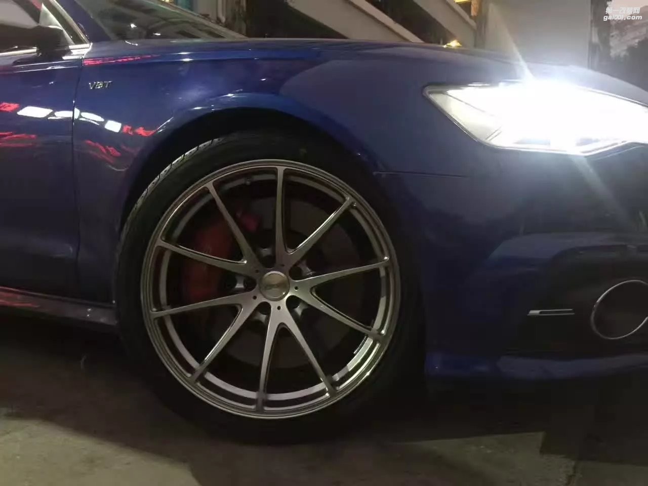 奧迪 ，裝20寸 全新  RAYS  G25 完工 。