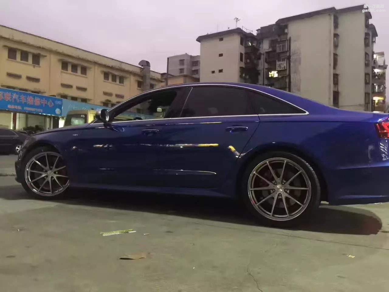 奧迪 ，裝20寸 全新  RAYS  G25 完工 。