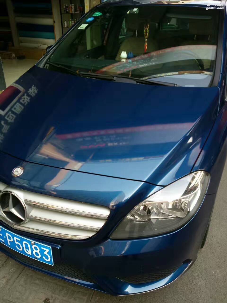 奔馳B180全車小珍珠深藍