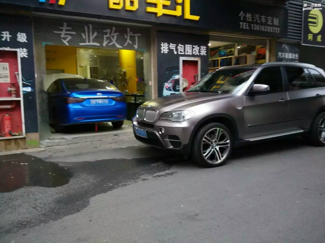 寶馬x3全車戰(zhàn)斗灰