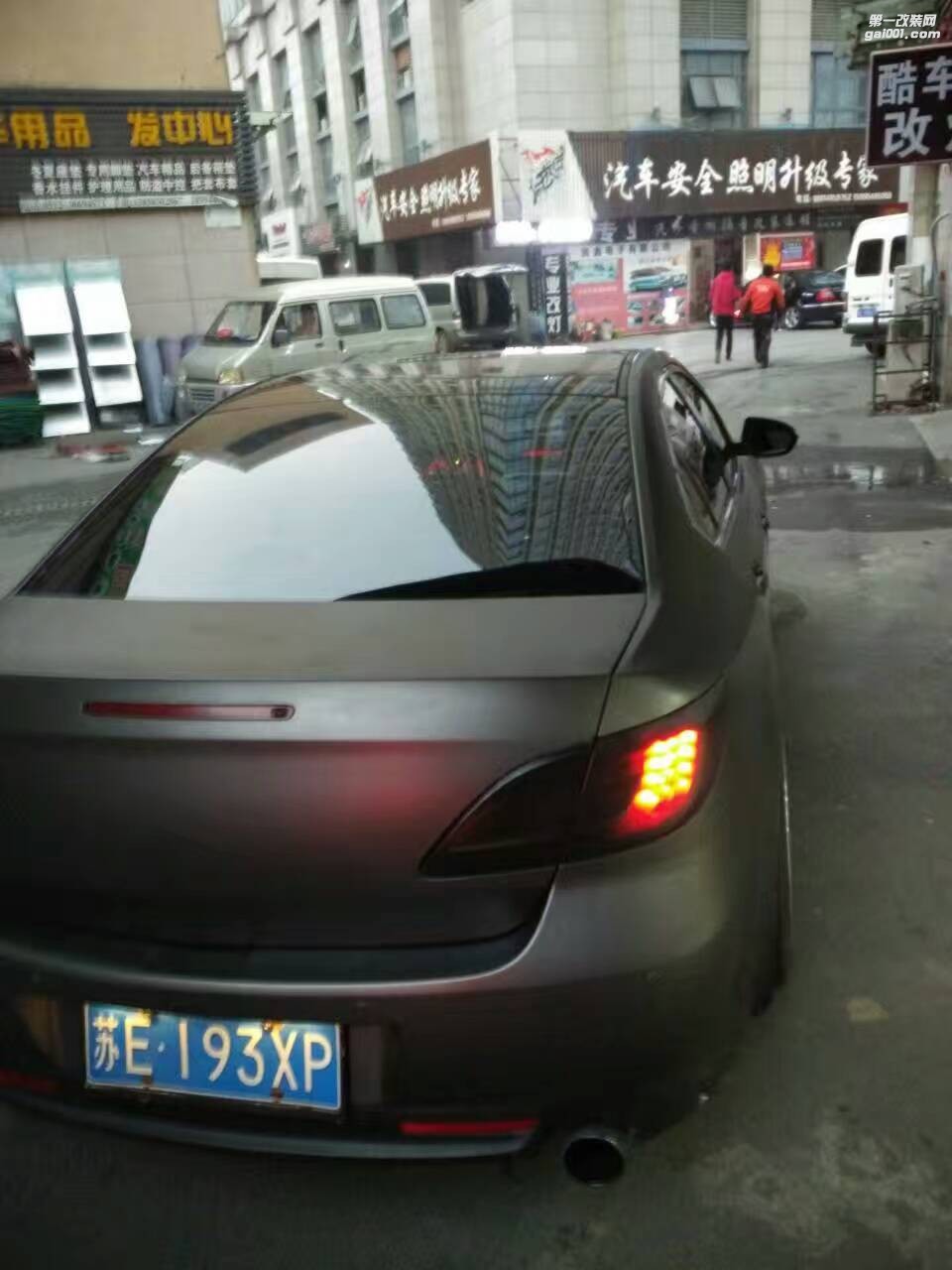 馬自達睿翼全車戰(zhàn)斗灰