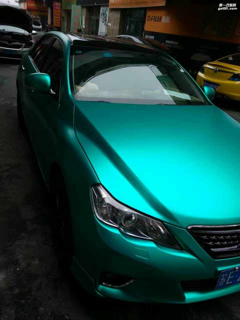 銳志全車電光綠