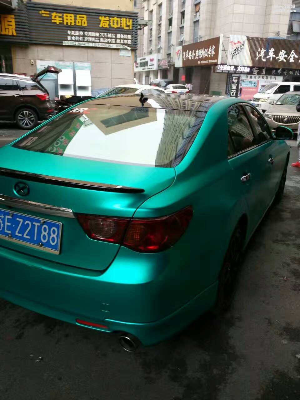 銳志全車電光綠