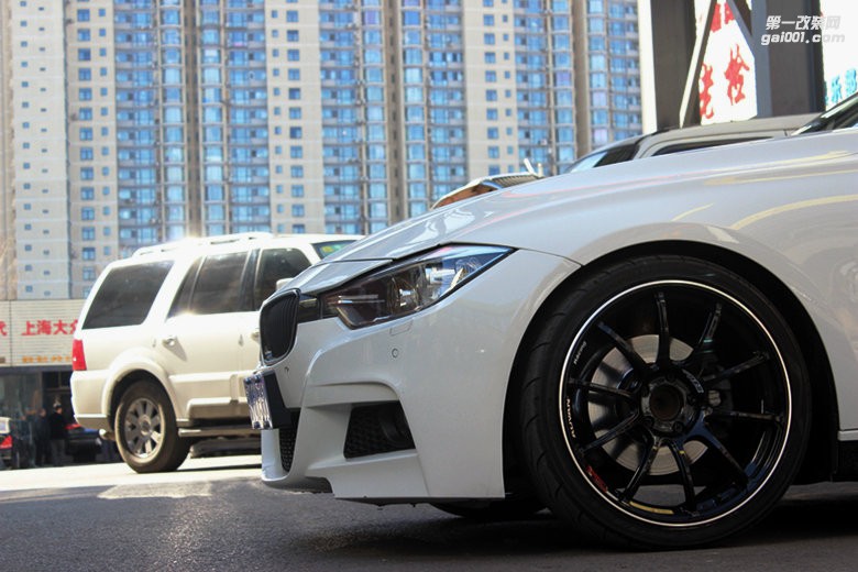 海亞：寶馬F30 3系 升級(jí) 日本ADVAN RZ2 19寸輕量化輪轂