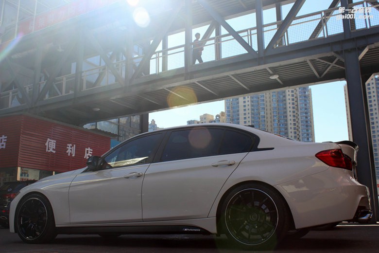 海亞：寶馬F30 3系 升級(jí) 日本ADVAN RZ2 19寸輕量化輪轂