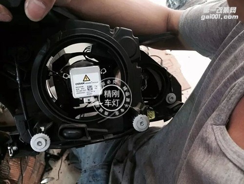 【廣州炫瀾車燈】傳祺GS5升級精剛海拉5雙光透鏡+精剛安定器