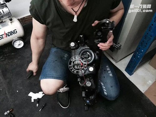 【廣州炫瀾車燈】豐田雷凌升級(jí)精剛海拉5雙光透鏡+精剛X5安定器