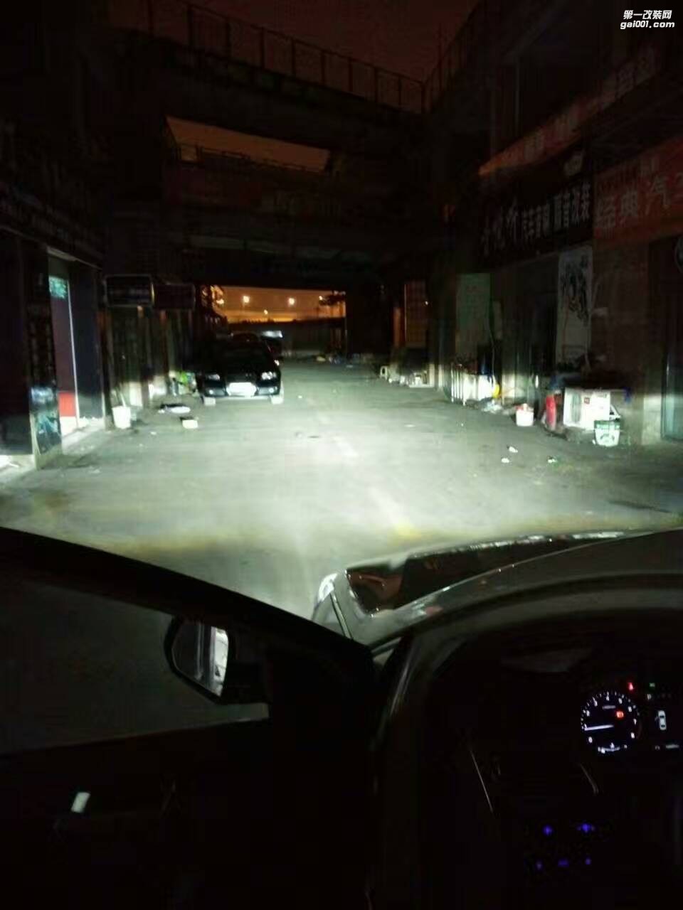 昆山改燈讓燈照亮回家的路