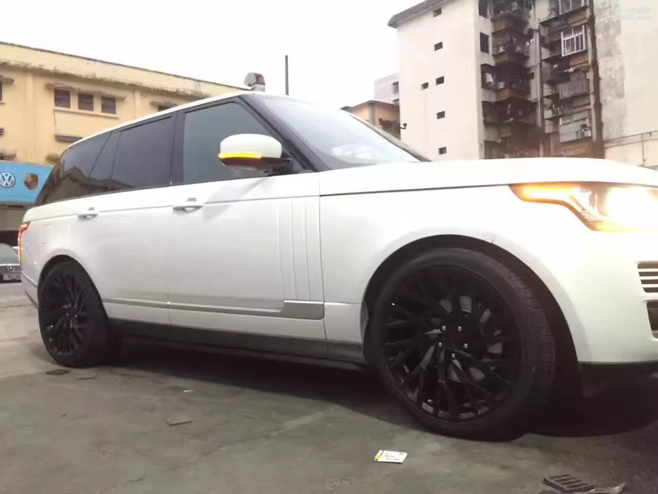 路虎，裝鍛造 22寸 305 完工