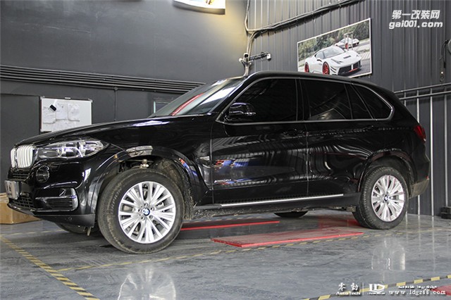 寶馬X5改裝原廠19寸輪轂--湖南專業(yè)保時(shí)捷改裝