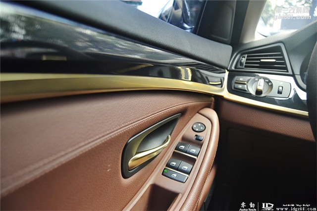 寶馬5系車身貼膜 啞光電鍍鎢鋼——長(zhǎng)沙改色貼膜店