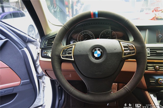 寶馬5系車身貼膜 啞光電鍍鎢鋼——長(zhǎng)沙改色貼膜店