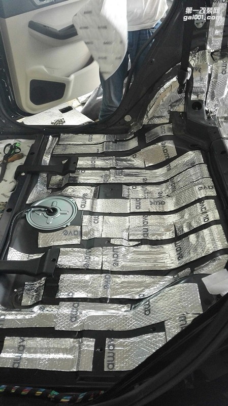 奇瑞艾瑞澤汽車隔音-鄭州金聲汽車音響改裝