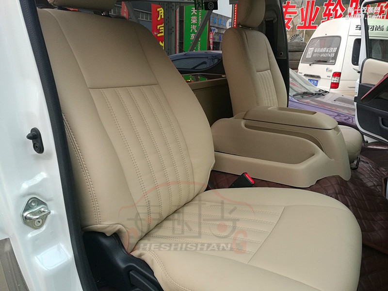 豐田海獅商務(wù)車內(nèi)飾升級改裝案例---鄭州車時尚汽車內(nèi)飾改裝