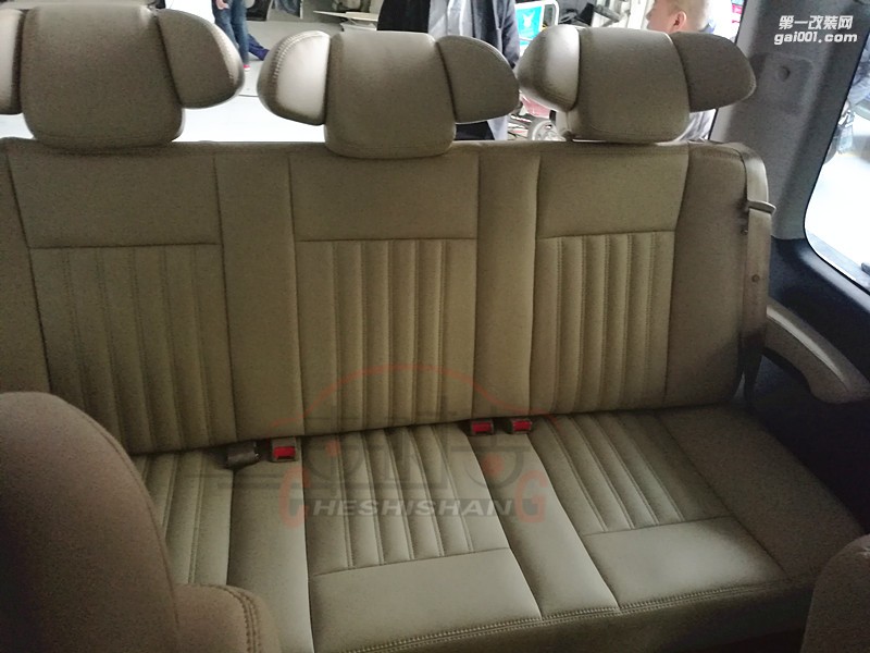豐田海獅商務(wù)車內(nèi)飾升級改裝案例---鄭州車時尚汽車內(nèi)飾改裝