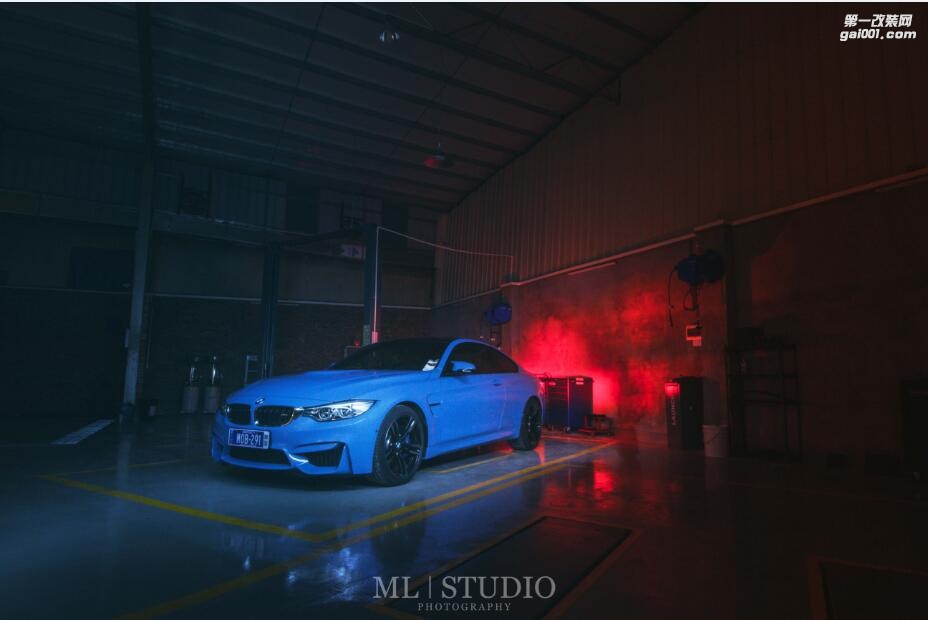 BMW M4施工法國(guó)HEXIS頂級(jí)漆面保護(hù)膜（廣州佛山MOB改色改裝俱樂(lè)部）