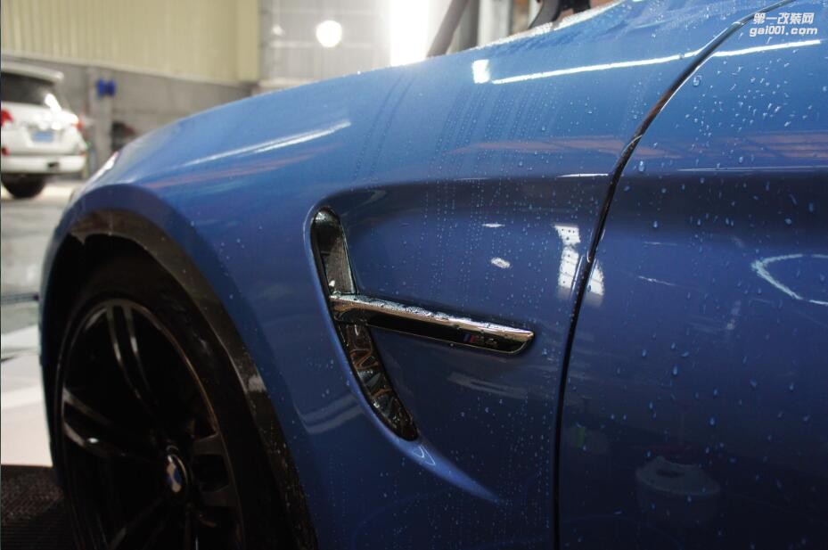 BMW M4施工法國(guó)HEXIS頂級(jí)漆面保護(hù)膜（廣州佛山MOB改色改裝俱樂(lè)部）
