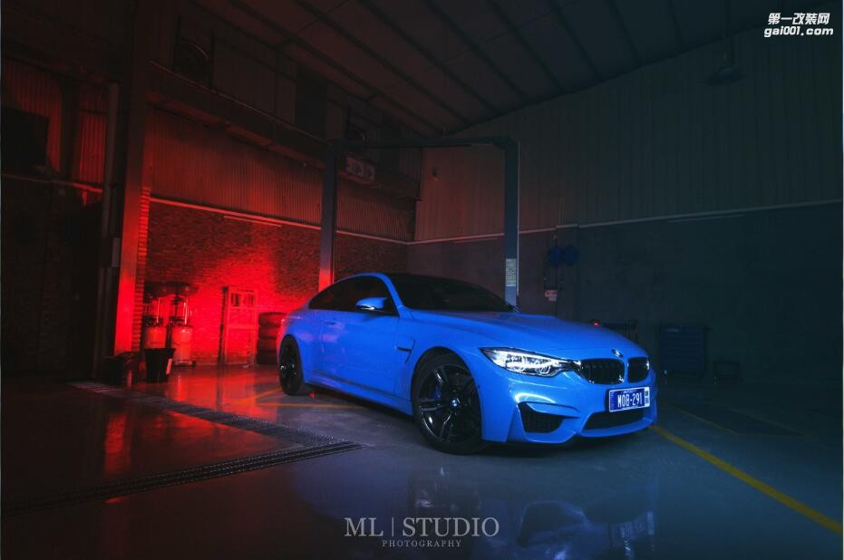 BMW M4施工法國(guó)HEXIS頂級(jí)漆面保護(hù)膜（廣州佛山MOB改色改裝俱樂(lè)部）