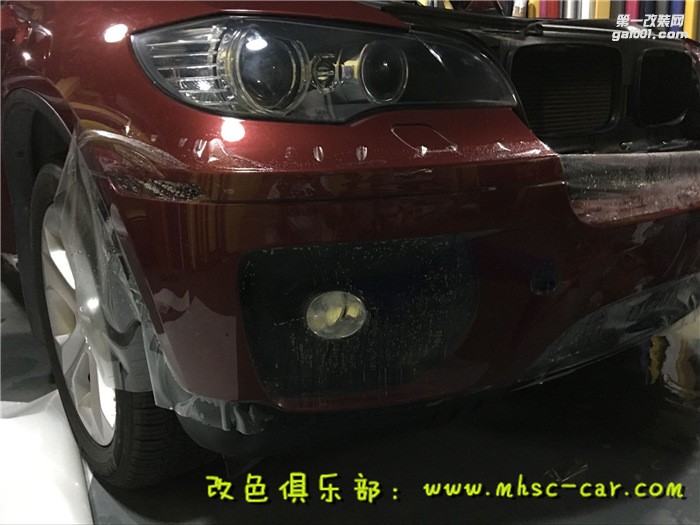 寶馬X6貼膜改色施工美國CP頂級透明保護膜隱形車衣 深圳車衣裳膜幻色彩汽車改色貼膜