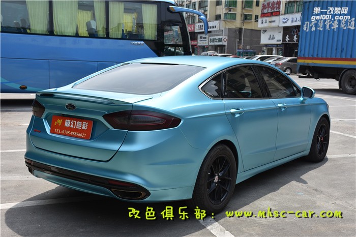 福特新蒙迪歐全車改色貼膜施工電光湖水藍 深圳車衣裳膜幻色彩出品