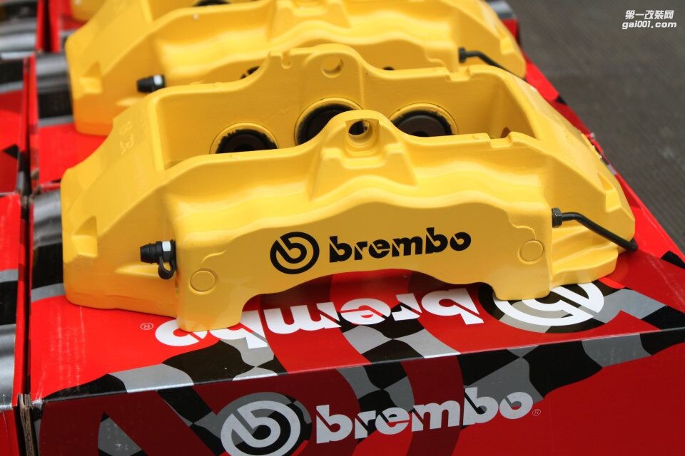 brembo 18Z 大六鮑魚卡鉗