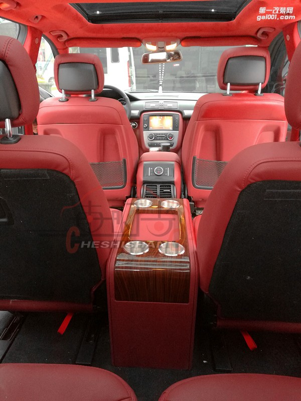 車時(shí)尚奔馳R400內(nèi)飾升級(jí)改裝/鄭州汽車內(nèi)飾翻新改色