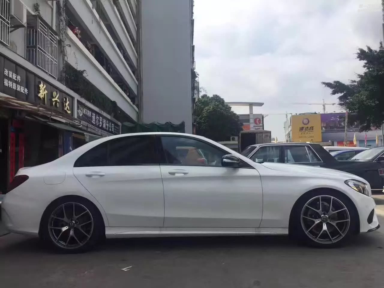 奔馳，換 原裝 19寸 完工！