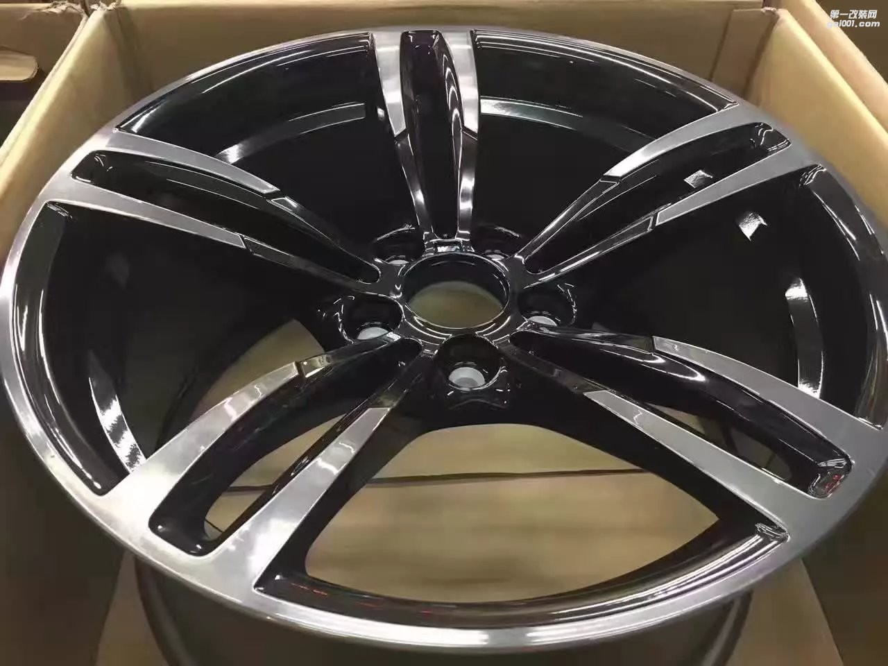全新，鍛造 寶馬 原廠 M4  437M