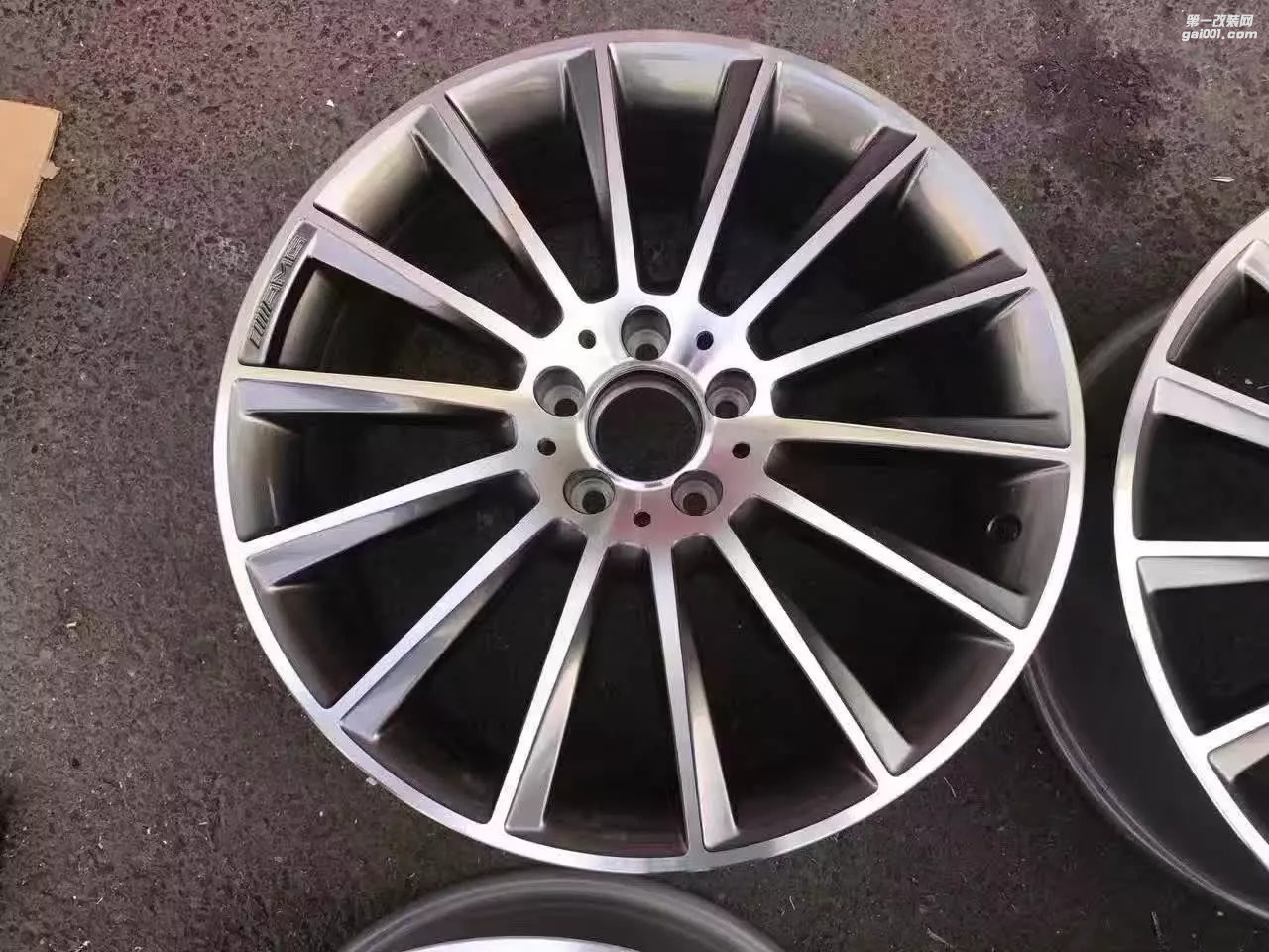 新款 C400  AMG 原裝 土耳其 制造.  19寸，合裝  奔馳 ，歡迎咨詢！