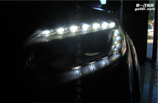 東營改燈 汽車大燈改裝奧迪Q7 升級海拉5雙光透鏡氙氣燈 東營光速改